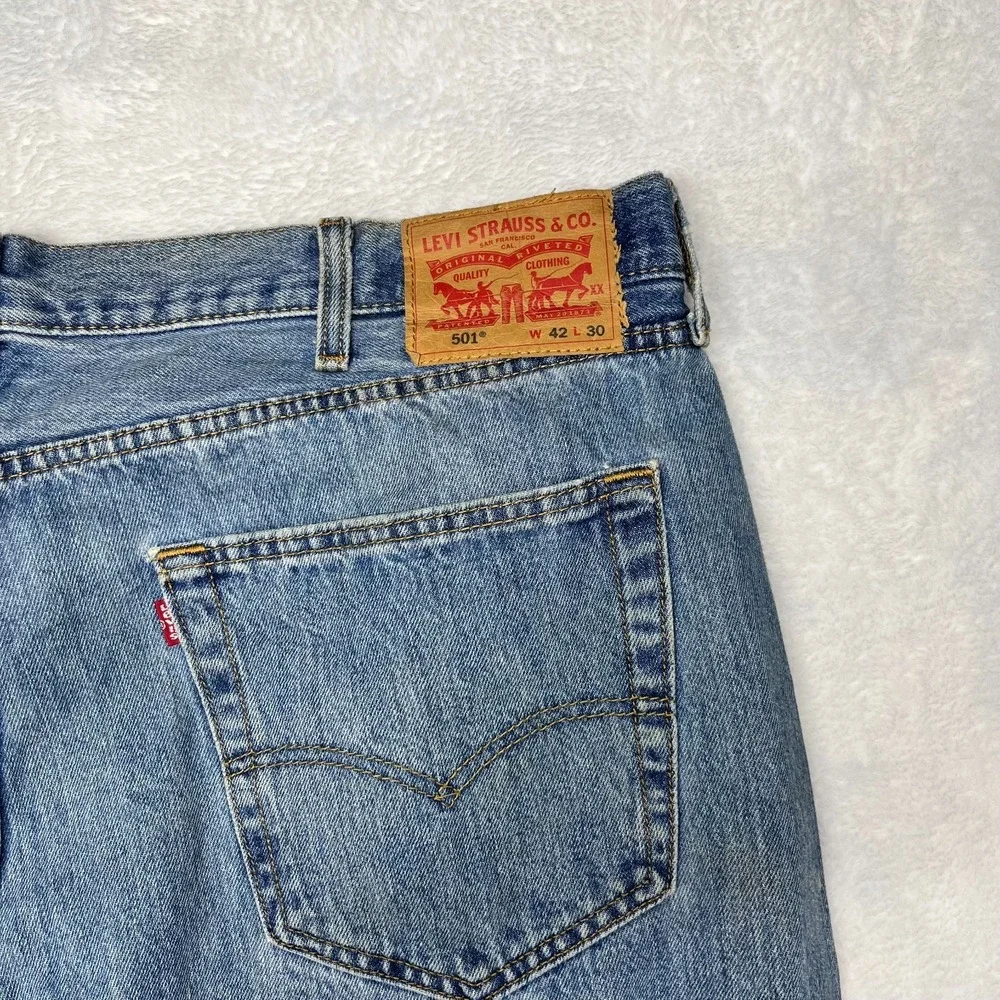 Levi's 501 Jeans Blue Denim‎ Mid Rise Classic Straight Button Fly 43X29 - Flaws